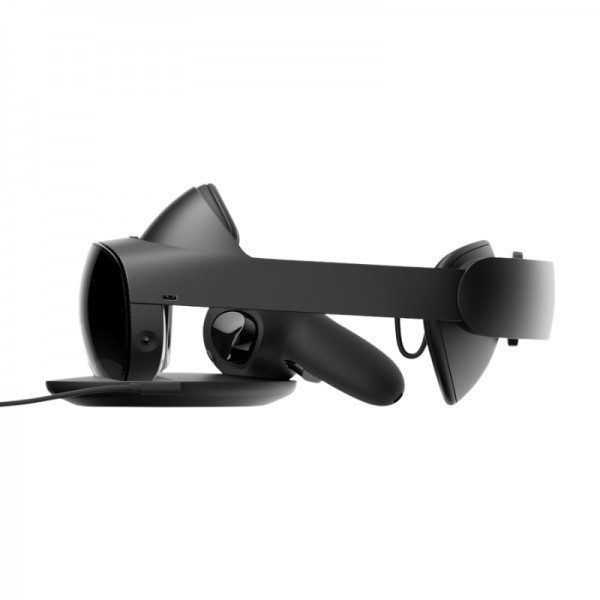 Meta Quest Pro VR headset - Immersive display France Paris