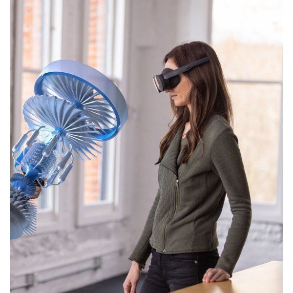HTC Vive XR Elite Business Edition VR-Brille - Einsetzen in eine Situation  - Immersives Display - Frankreich - Paris