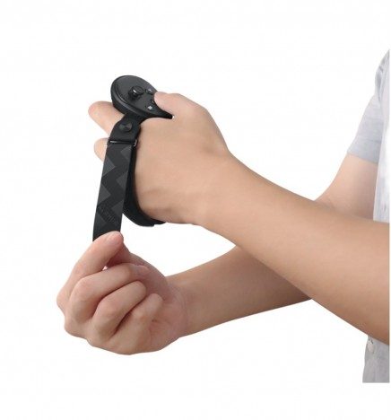 Adjustable strap with battery compartment for Quest 3 controllers